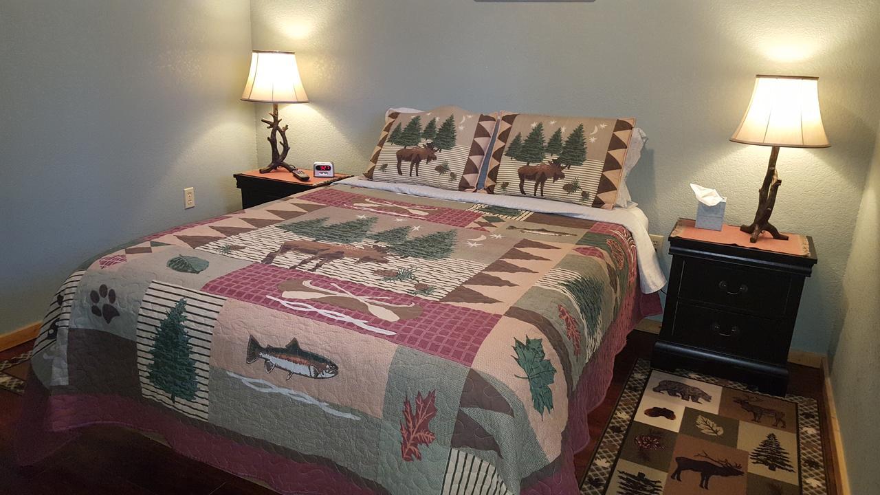 Southern Bluff Bed & Breakfast Soldotna Bagian luar foto