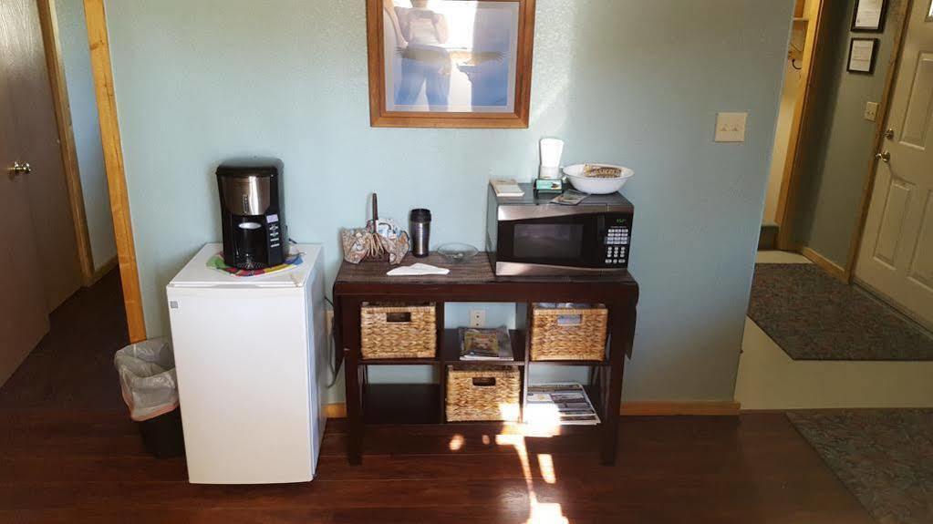 Southern Bluff Bed & Breakfast Soldotna Bagian luar foto